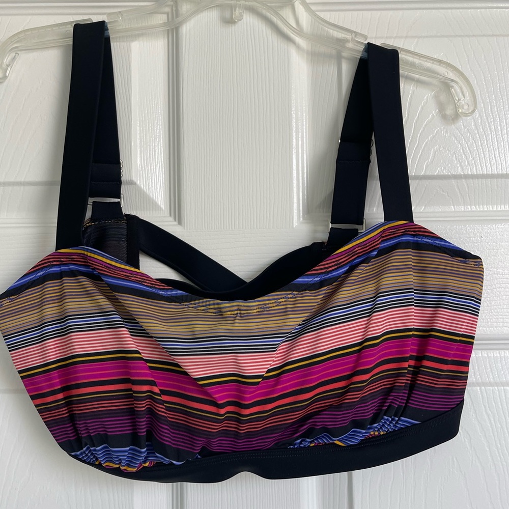 Athleta swim top